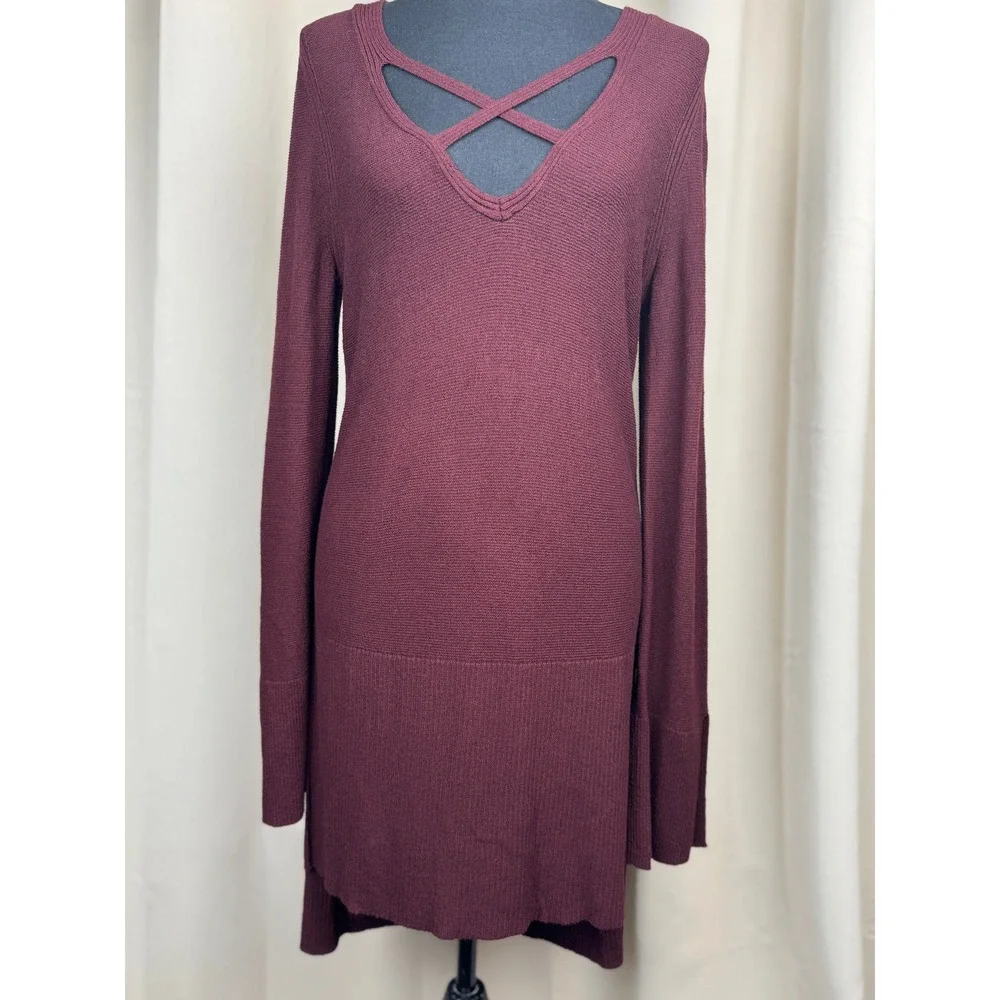 Free People‎ Casual Bohemian Crisscross Sweater Top Hi low Color Wine size M